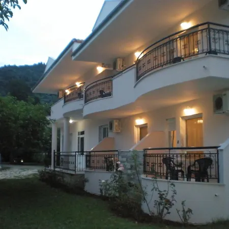 מלון דירות Aneton כריסי אמודיה