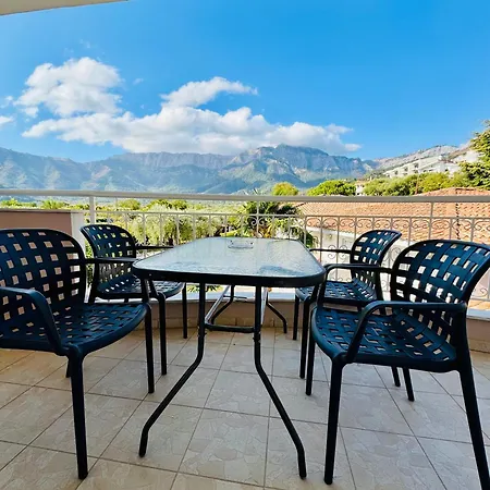 Aneton מלון דירות כריסי אמודיה