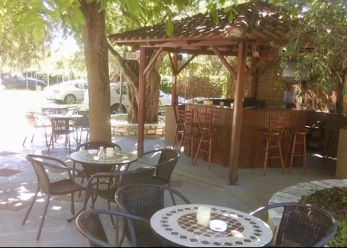 Aneton מלון דירות