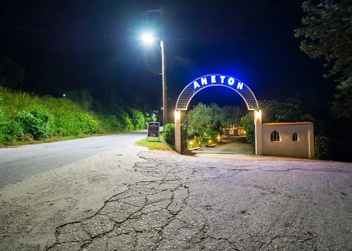Aneton מלון דירות כריסי אמודיה