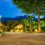 Aneton Apart-hotel