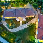 Apart-hotel Aneton 2*