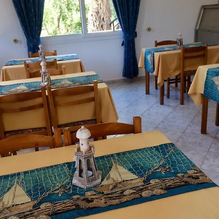 מלון דירות Aneton