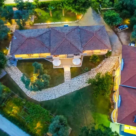 Apart Otel Aneton 2*