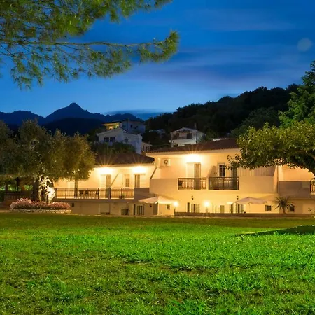 Aneton מלון דירות כריסי אמודיה