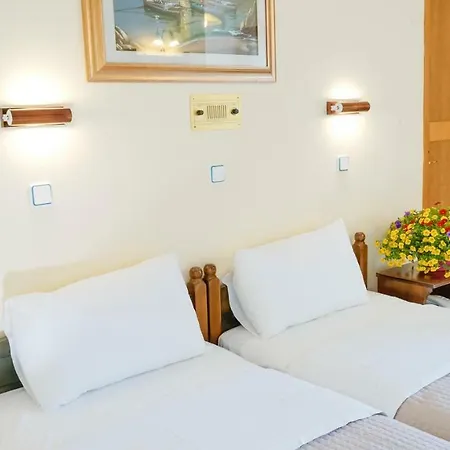 מלון דירות Aneton