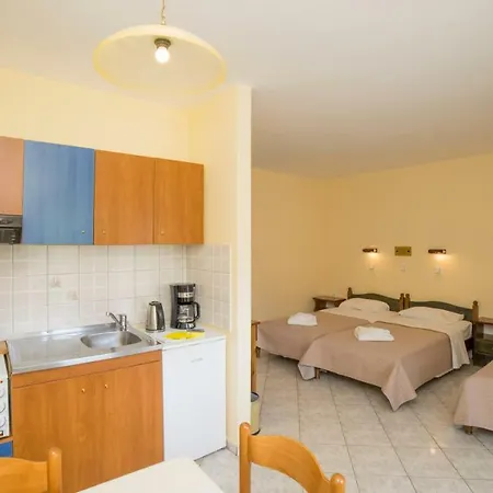 מלון דירות Aneton כריסי אמודיה