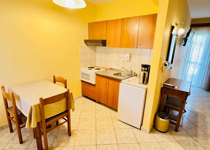 Aneton Apart-hotel 2*